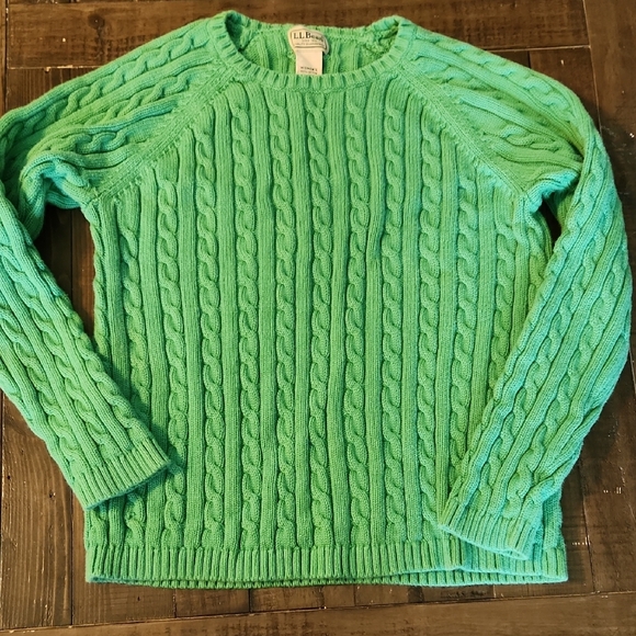 L.L. Bean Sweaters - L.L. Bean Women's Green Cable Knit Sweater